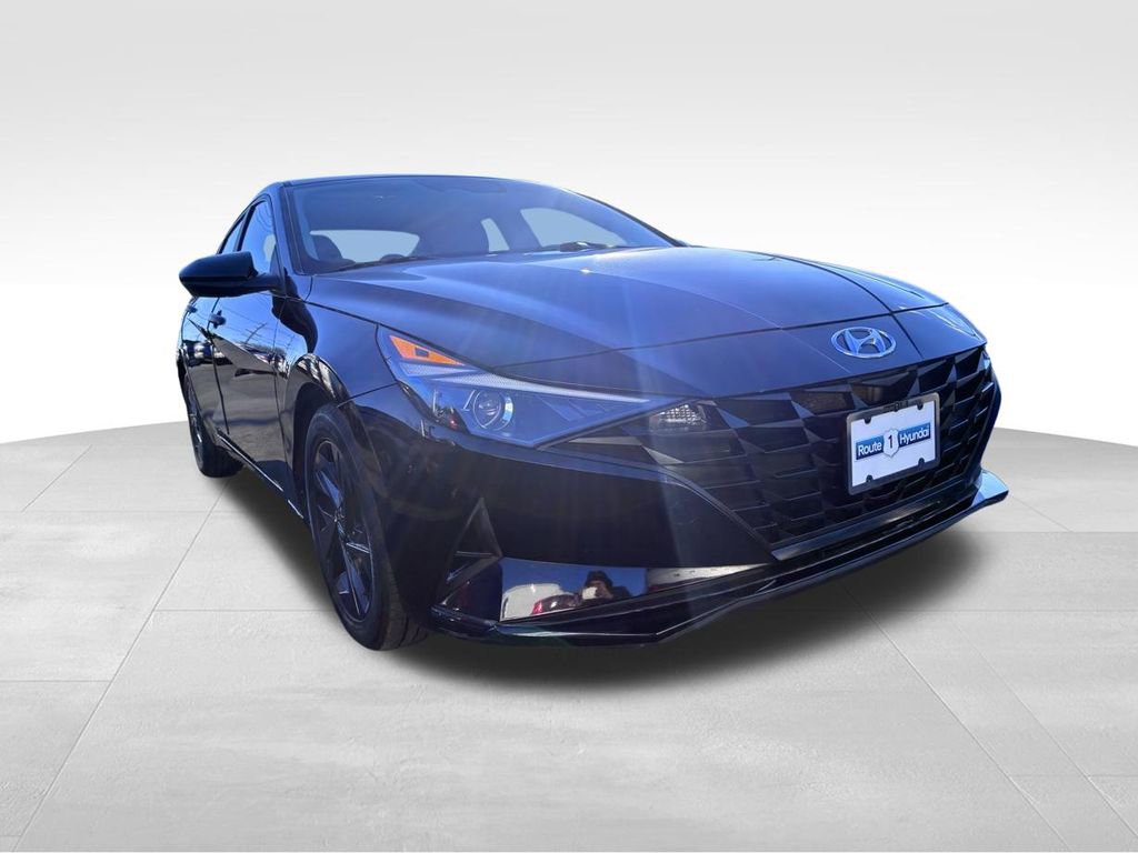 Used 2022 Hyundai Elantra Blue w/ Preferred Accessory Package image 1
