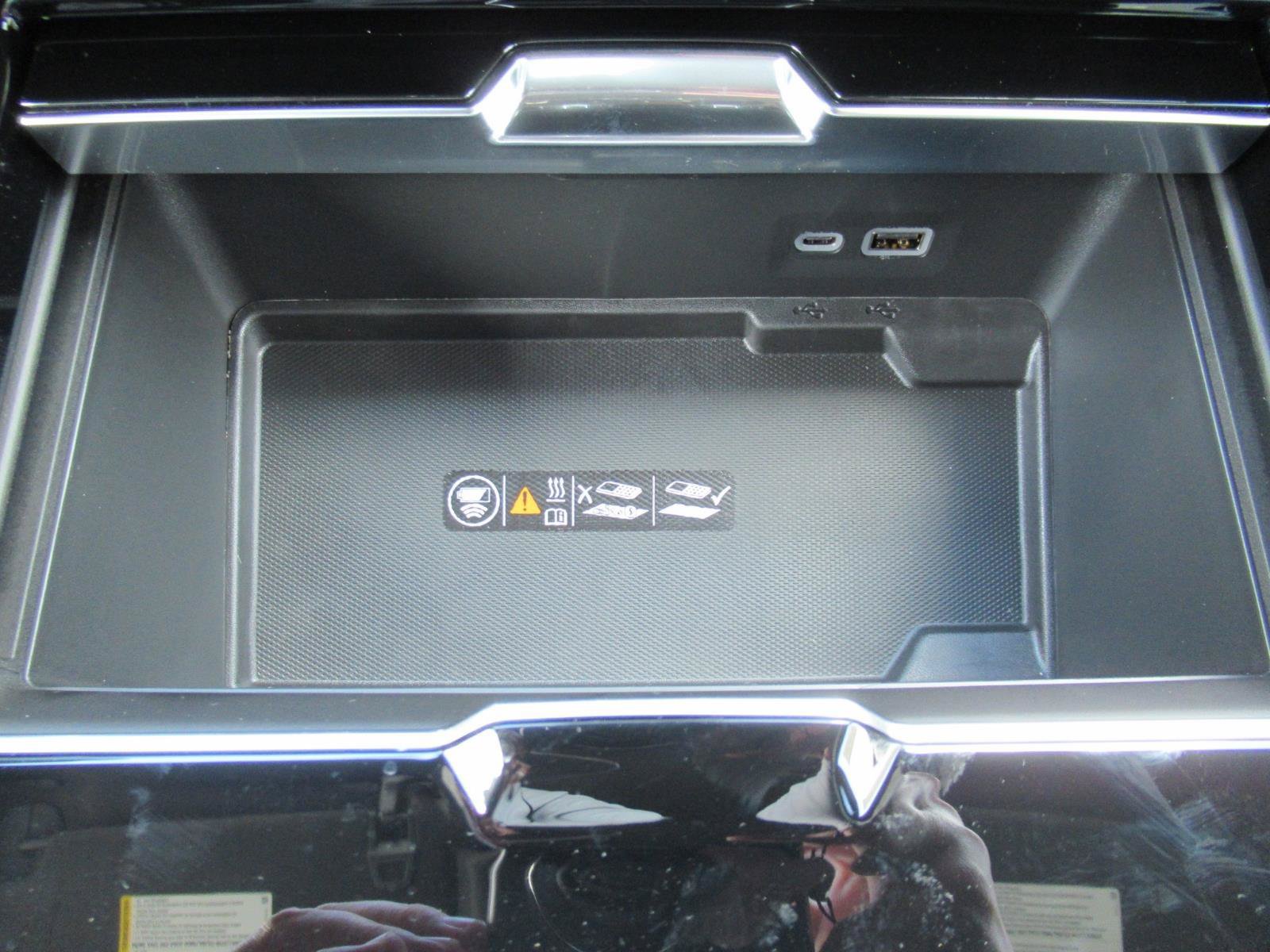 New 2026 GMC Yukon Denali w/ Sun & Power Step Package RWD image 27