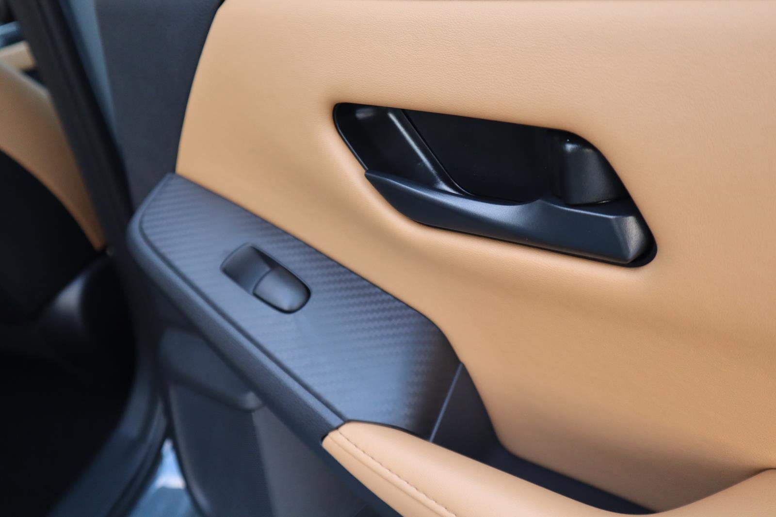 Used 2025 Nissan Sentra SV w/ SV Premium Package image 43