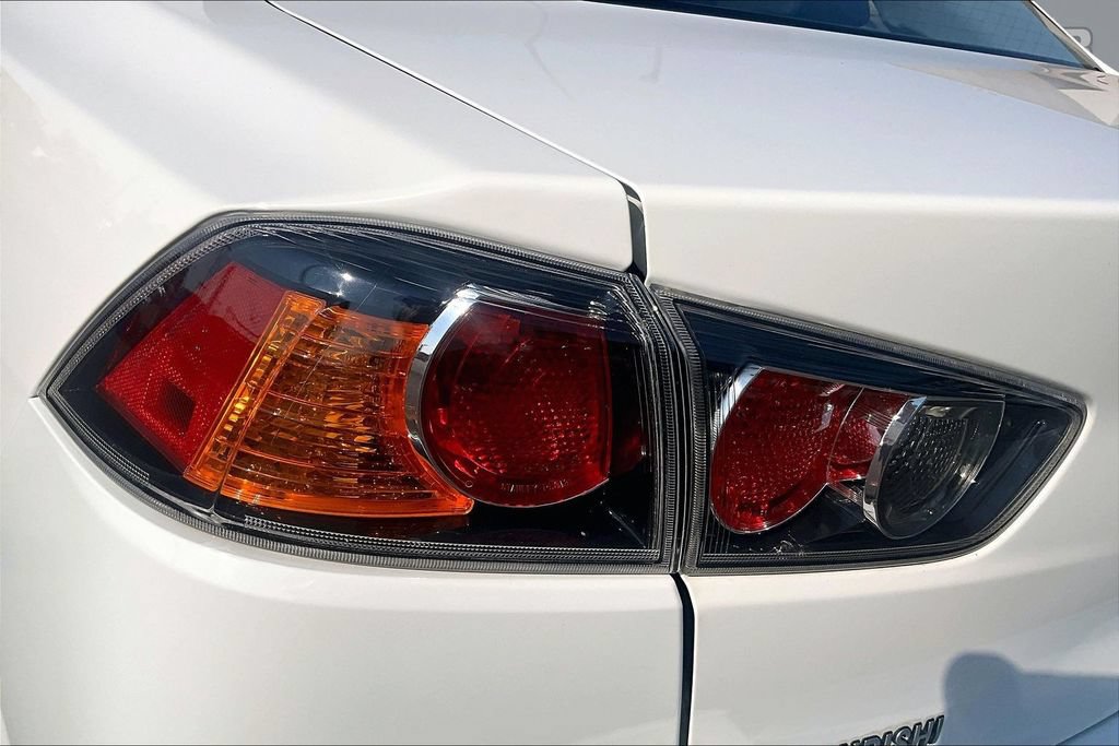 Used 2014 Mitsubishi Lancer SE AWD/4WD image 29