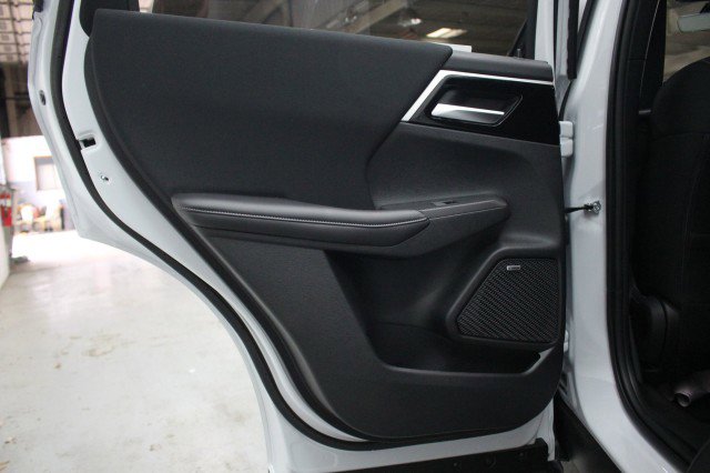 New 2026 Mitsubishi Outlander ES FWD image 26