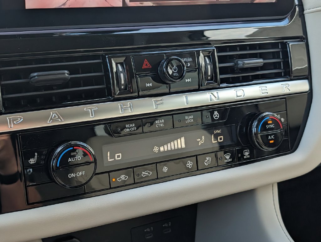 New 2026 Nissan Pathfinder SL FWD image 22