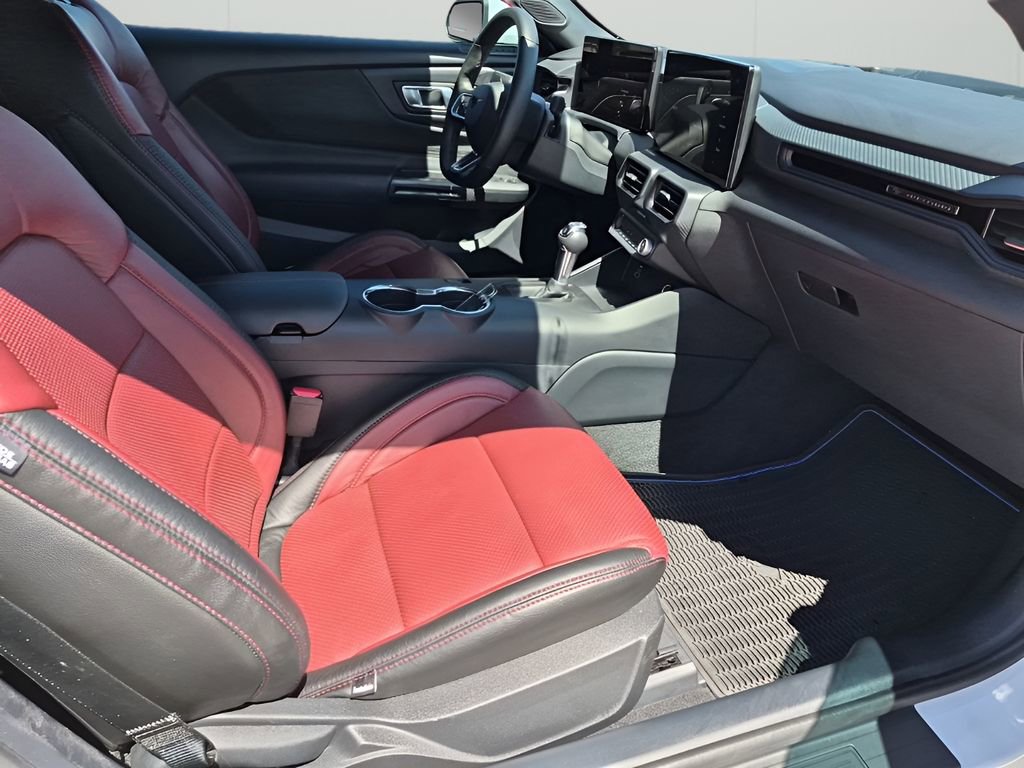 Used 2024 Ford Mustang EcoBoost image 16