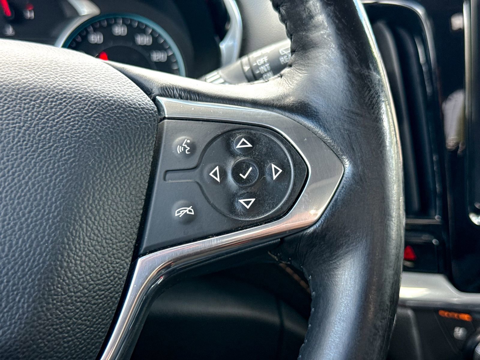 Used 2020 Chevrolet Traverse Premier AWD/4WD image 41