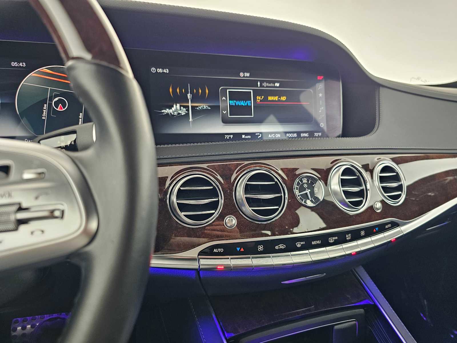 Used 2018 Mercedes-Benz S 560 Sedan image 27