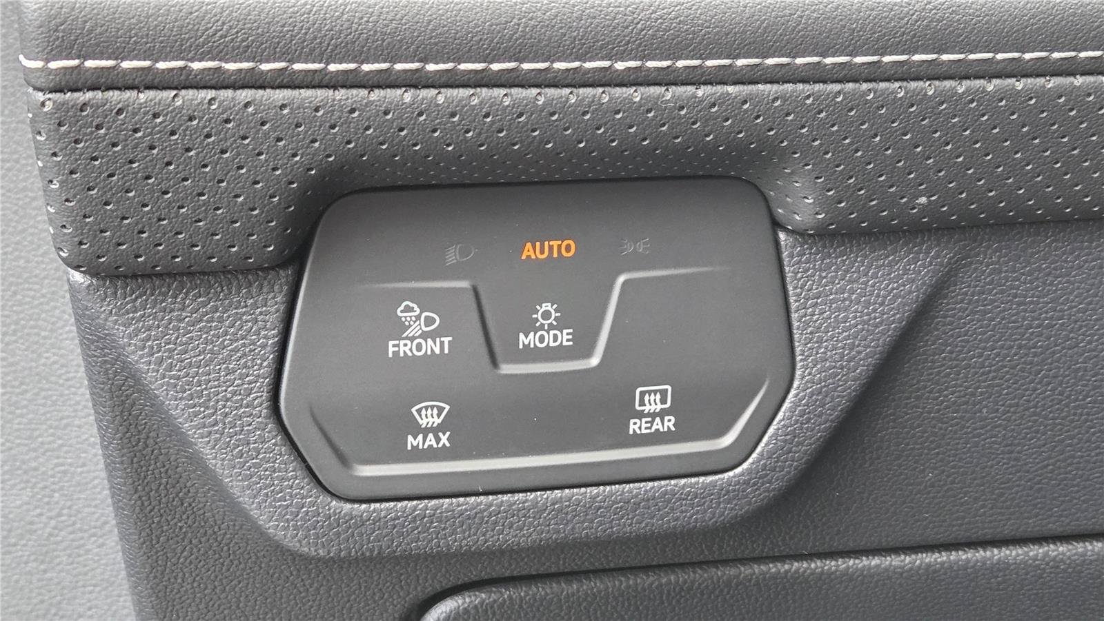 New 2026 Volkswagen Atlas Cross Sport SE AWD/4WD image 16