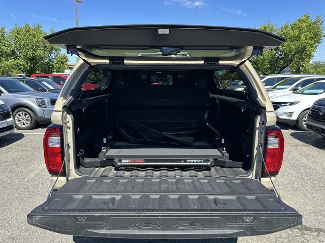 Used 2024 GMC Canyon AT4X AWD/4WD image 17