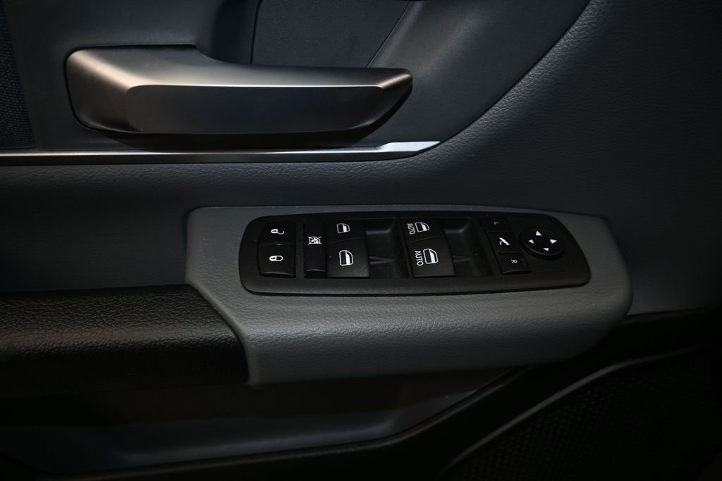 Used 2022 RAM 1500 Big Horn AWD/4WD image 11
