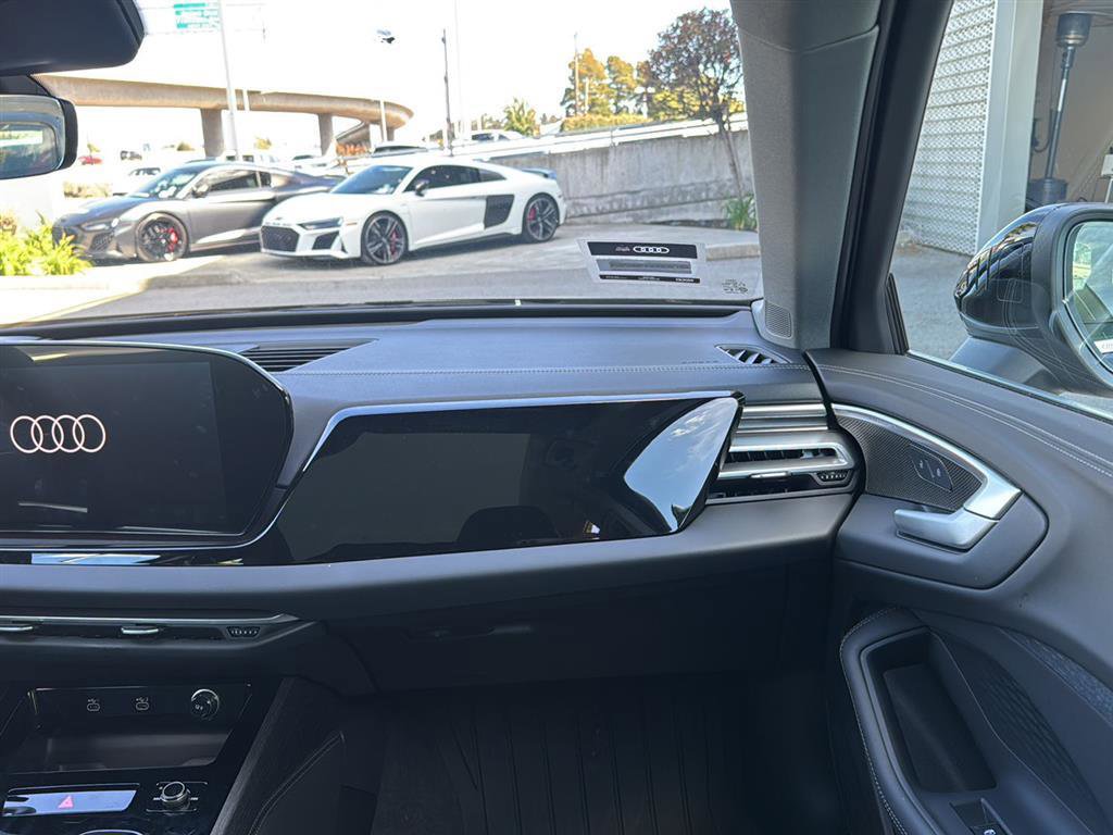 Used 2025 Audi A5 2.0T Premium Plus w/ Premium Plus AWD/4WD image 10