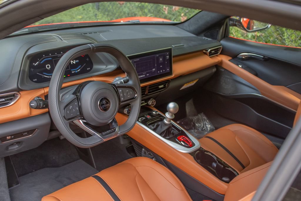 Used 2025 Lotus Emira image 8