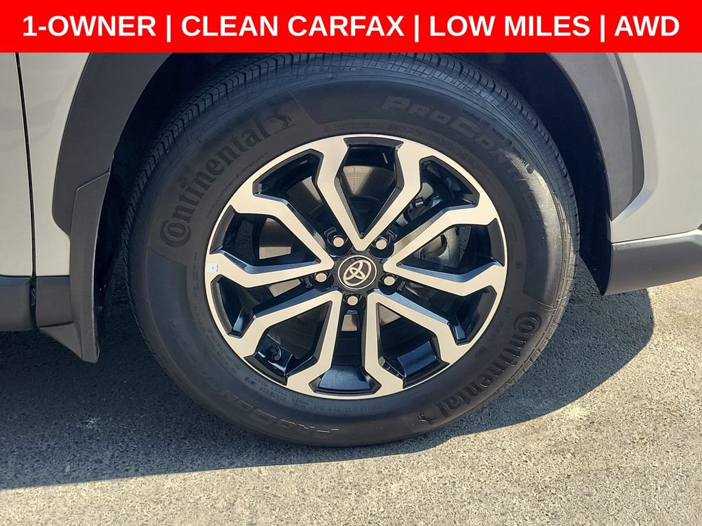 Used 2025 Toyota Corolla Cross AWD Hybrid image 7