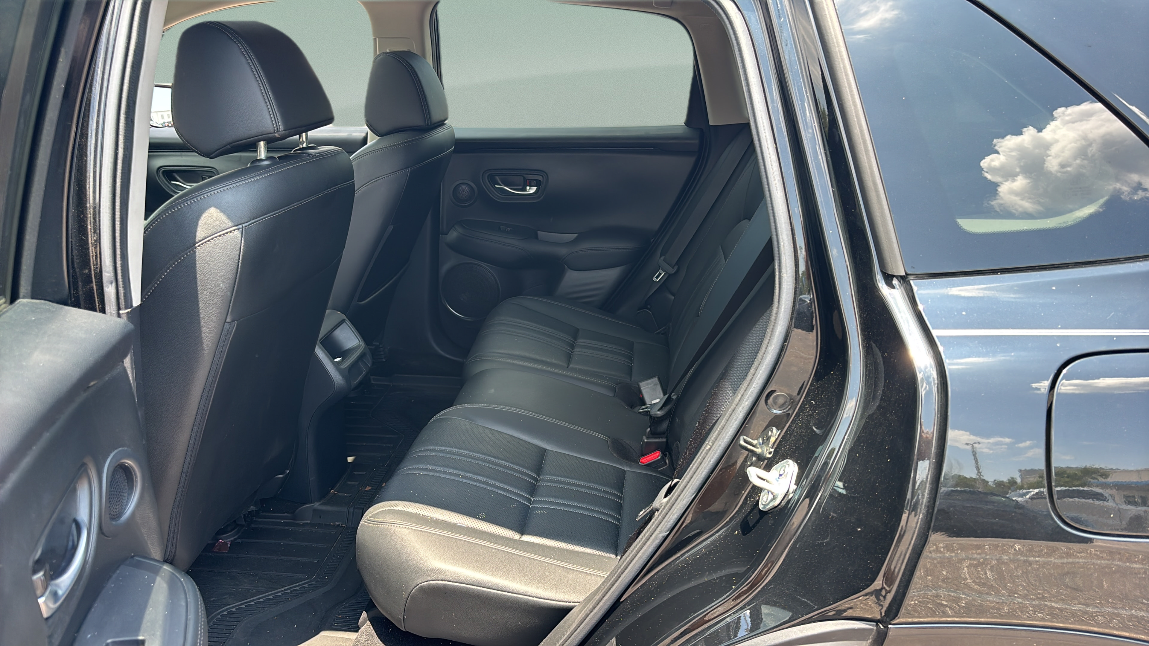 Certified 2025 Honda HR-V EX-L image 13