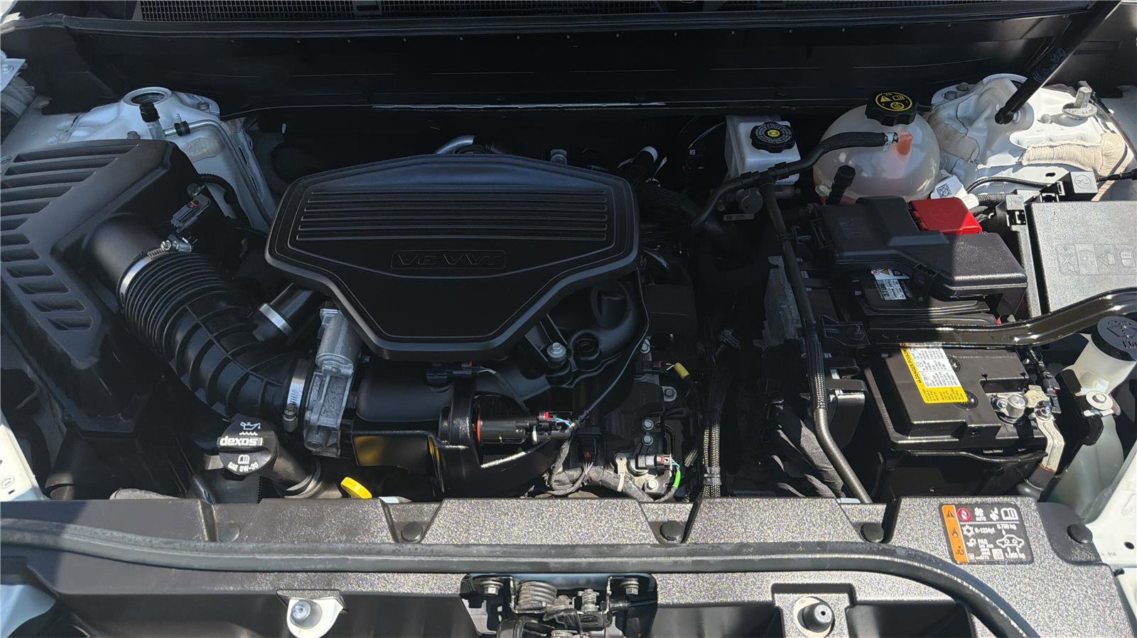 Used 2020 GMC Acadia AT4 w/ Driver Alert Package II AWD/4WD image 24