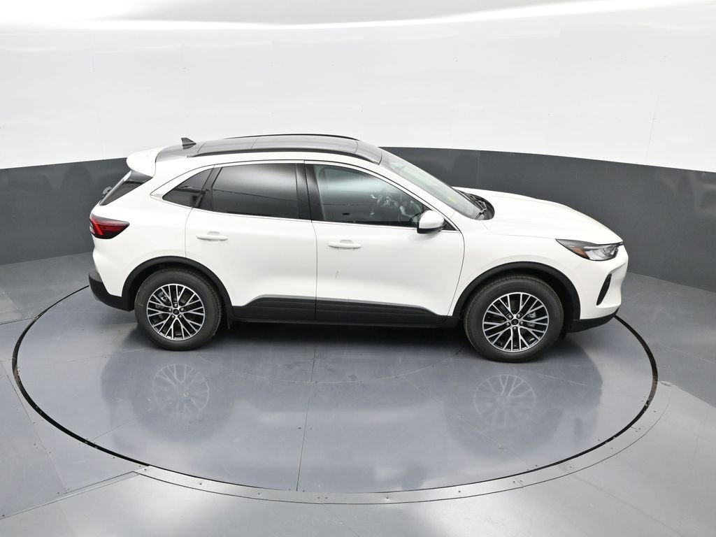 New 2025 Ford Escape SE image 31