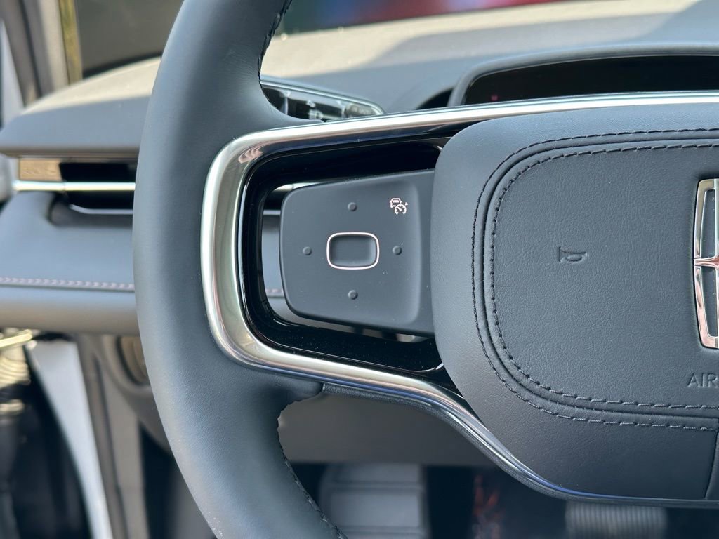 New 2026 Lincoln Nautilus Reserve AWD/4WD image 9