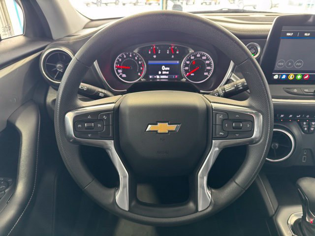 Used 2023 Chevrolet Blazer LT FWD image 18