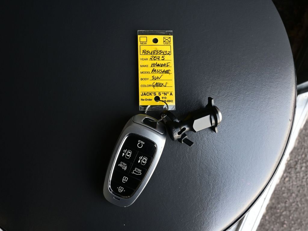 Used 2025 Hyundai Palisade Calligraphy image 22