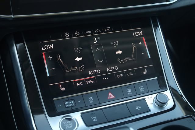 Used 2023 Audi Q7 2.0T Premium w/ Convenience Package AWD/4WD image 18