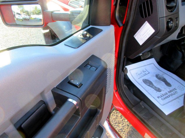 Used 2016 Ford F550 4x4 Regular Cab Super Duty image 24
