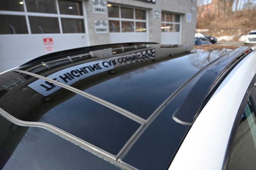 Used 2022 Kia Sportage Nightfall Edition image 10