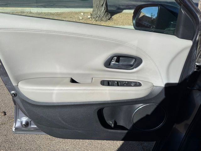 Used 2019 Honda HR-V EX-L image 11