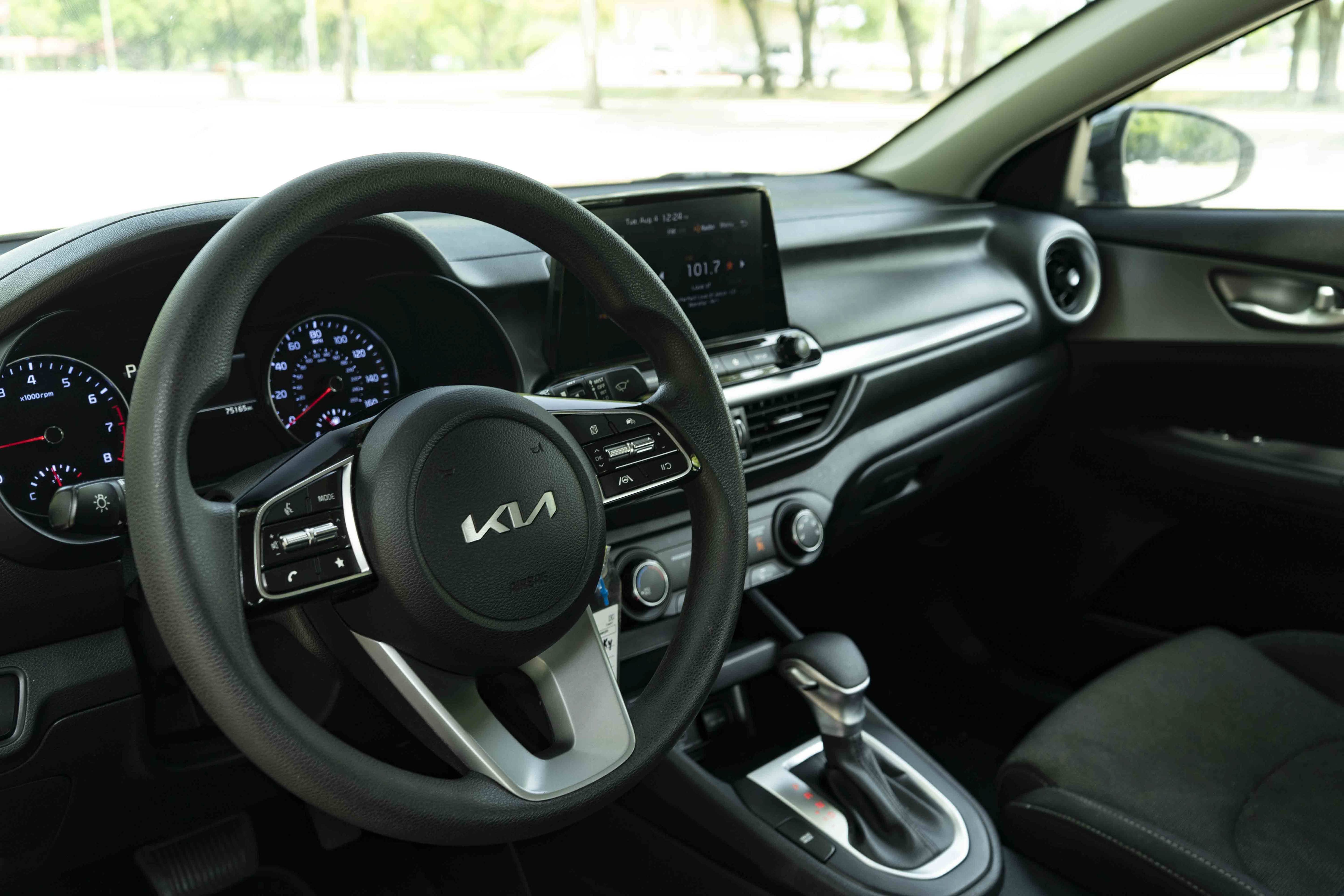 Used 2023 Kia Forte LXS FWD image 15