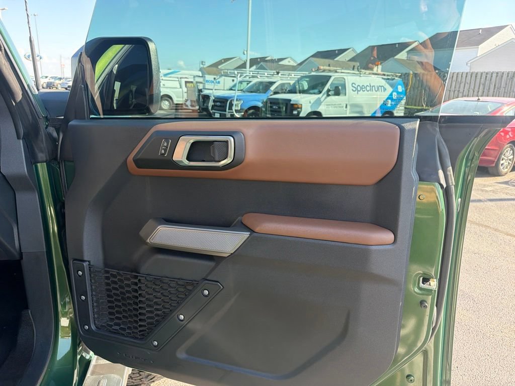 Used 2023 Ford Bronco Outer Banks AWD/4WD image 39