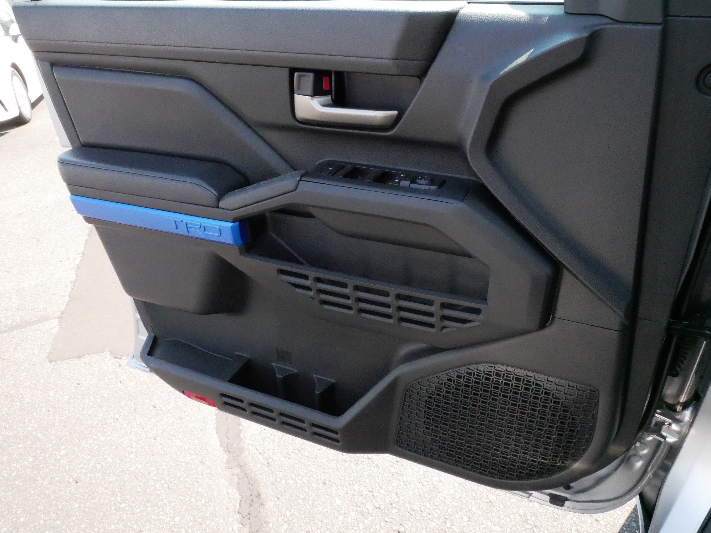 Used 2024 Toyota Tacoma TRD Off-Road AWD/4WD image 26