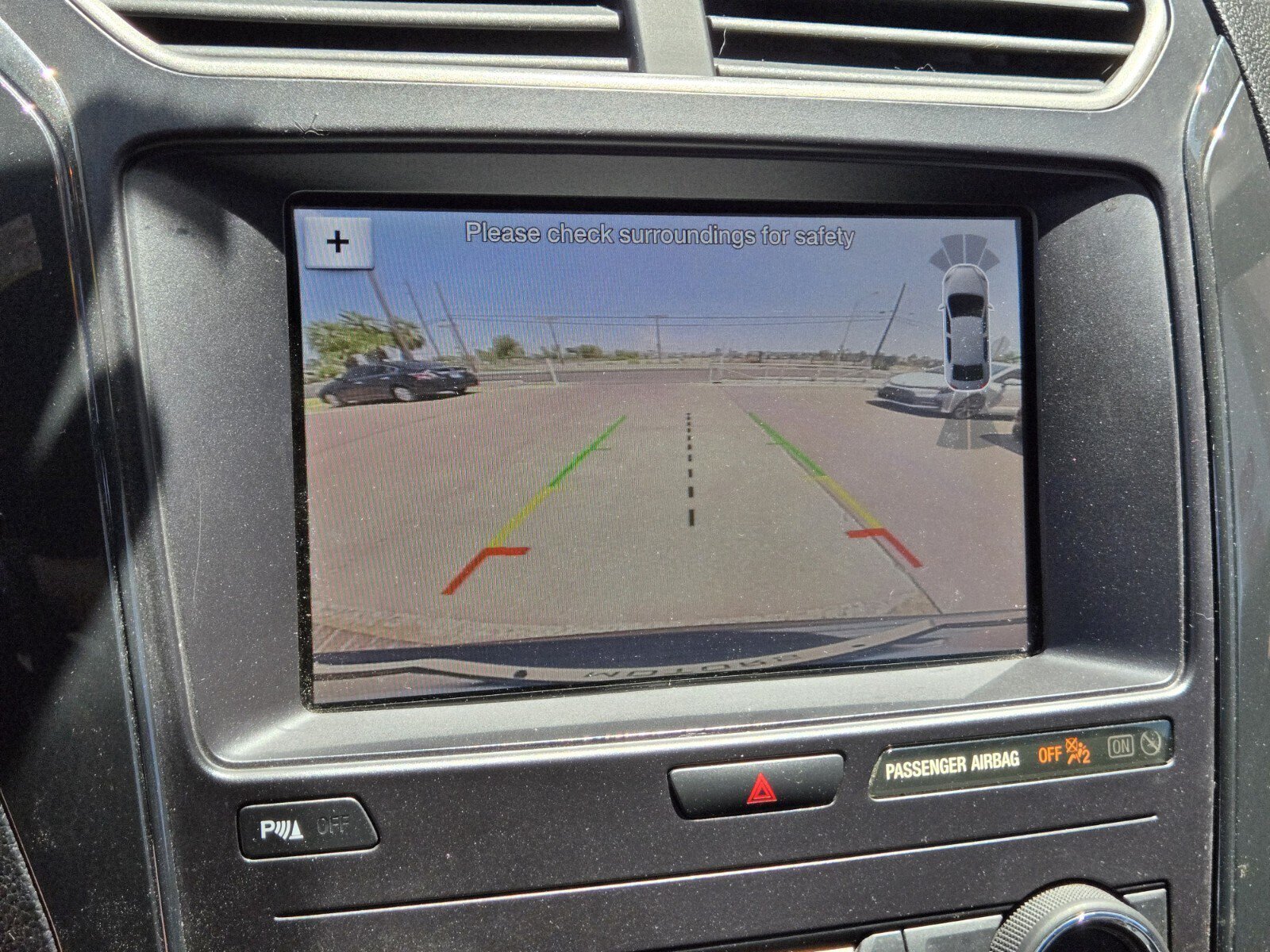 Used 2019 Ford Explorer XLT w/ Equipment Group 202A FWD image 19