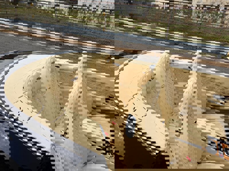 Used 2017 Bentley Continental GT image 39