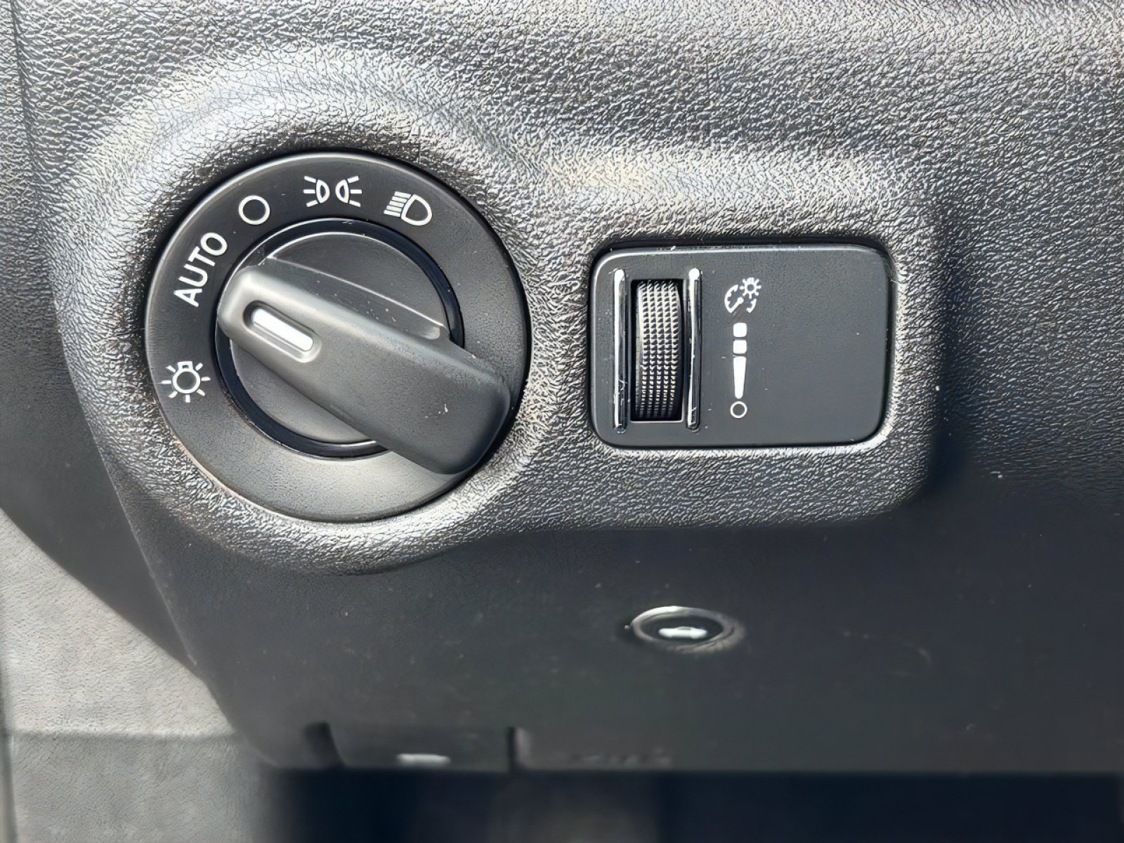 Used 2016 Dodge Dart SXT FWD image 26