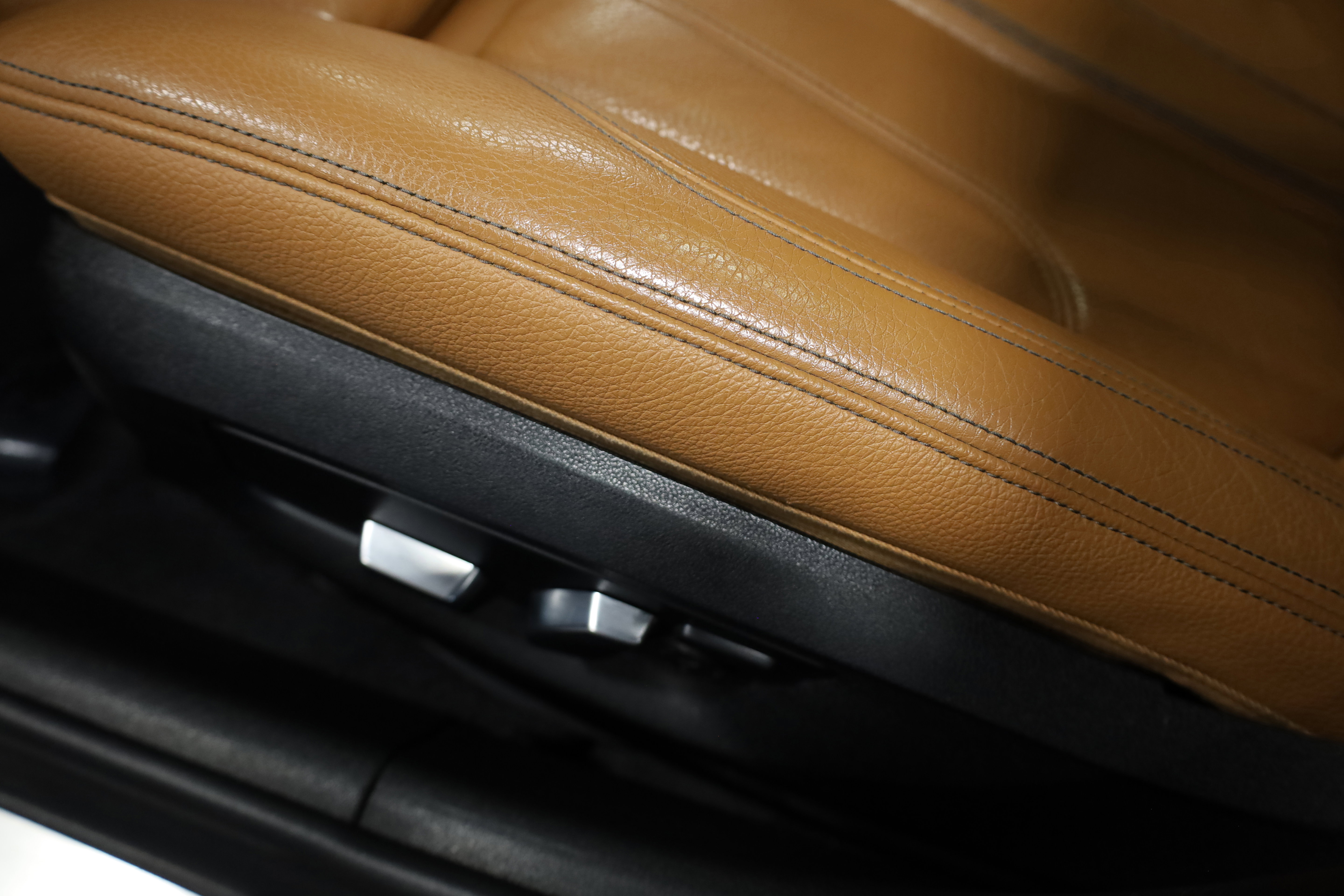 Used 2019 BMW 540i xDrive w/ Convenience Package image 18