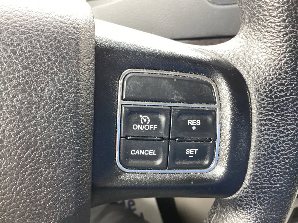 Used 2019 Dodge Grand Caravan SE w/ UConnect Hands-Free Group image 34