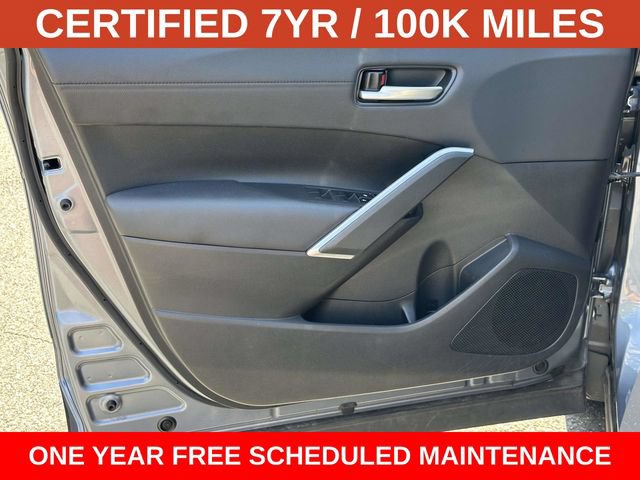 Used 2022 Toyota Corolla Cross XLE w/ Convenience Package AWD/4WD image 13