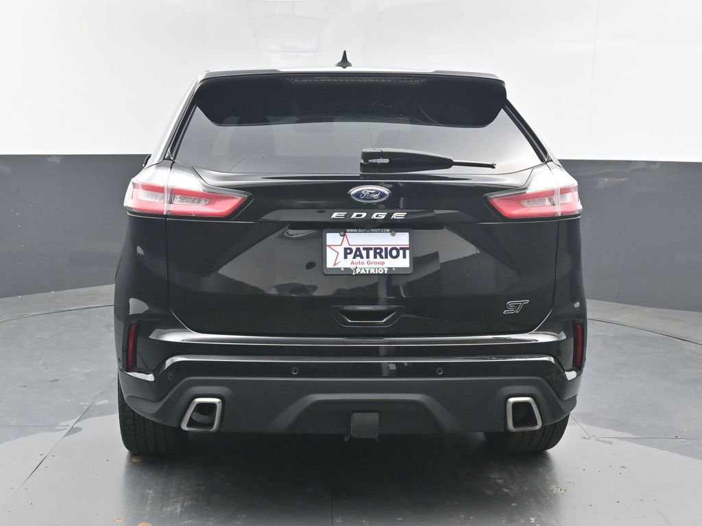 Used 2022 Ford Edge ST w/ Equipment Group 401A AWD/4WD image 4