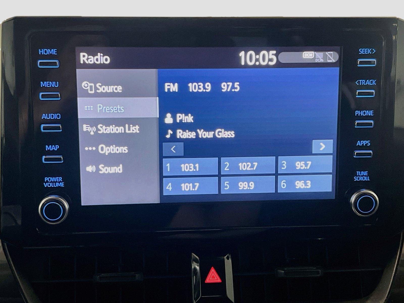 Used 2020 Toyota Corolla LE w/ Carpet Mat Package (TMS) FWD image 10