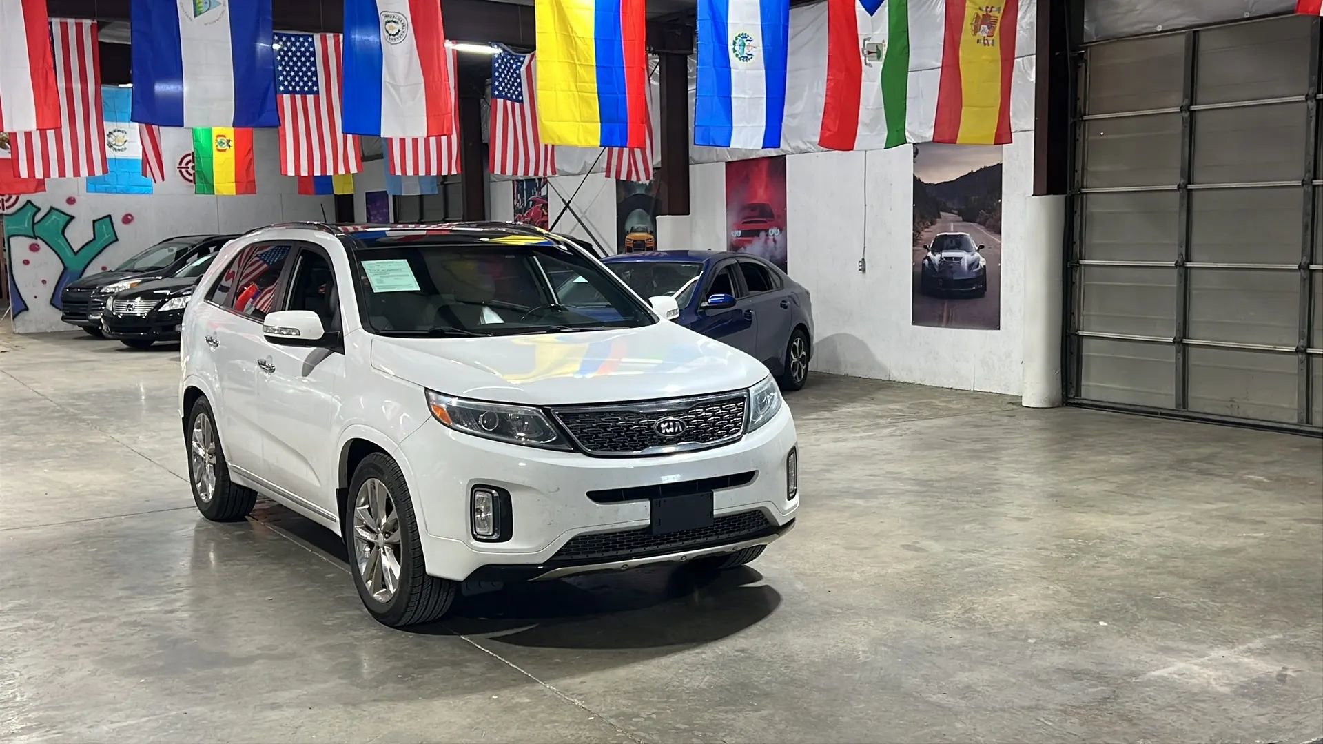 Used 2015 Kia Sorento SX image 2