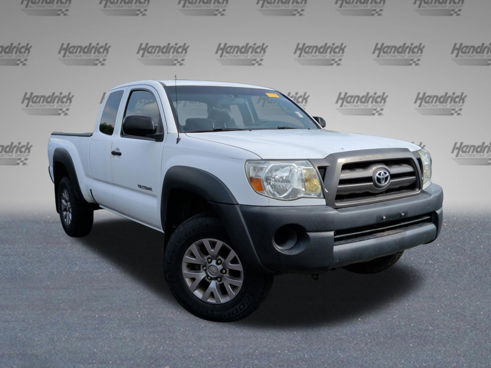 Used 2009 Toyota Tacoma PreRunner image 2
