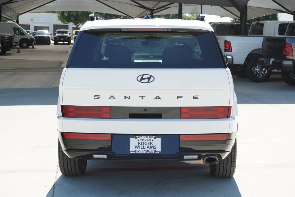 Used 2025 Hyundai Santa Fe Calligraphy FWD image 4