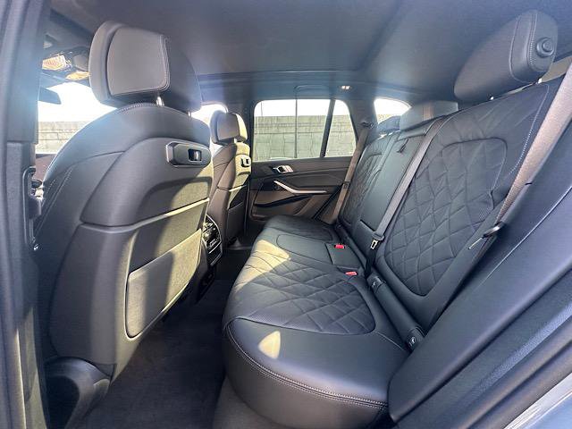 New 2026 BMW X5 xDrive50e w/ M Sport Package image 5