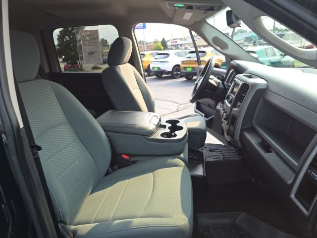 Used 2014 RAM 1500 Express w/ Black Ram 1500 Express Group AWD/4WD image 27