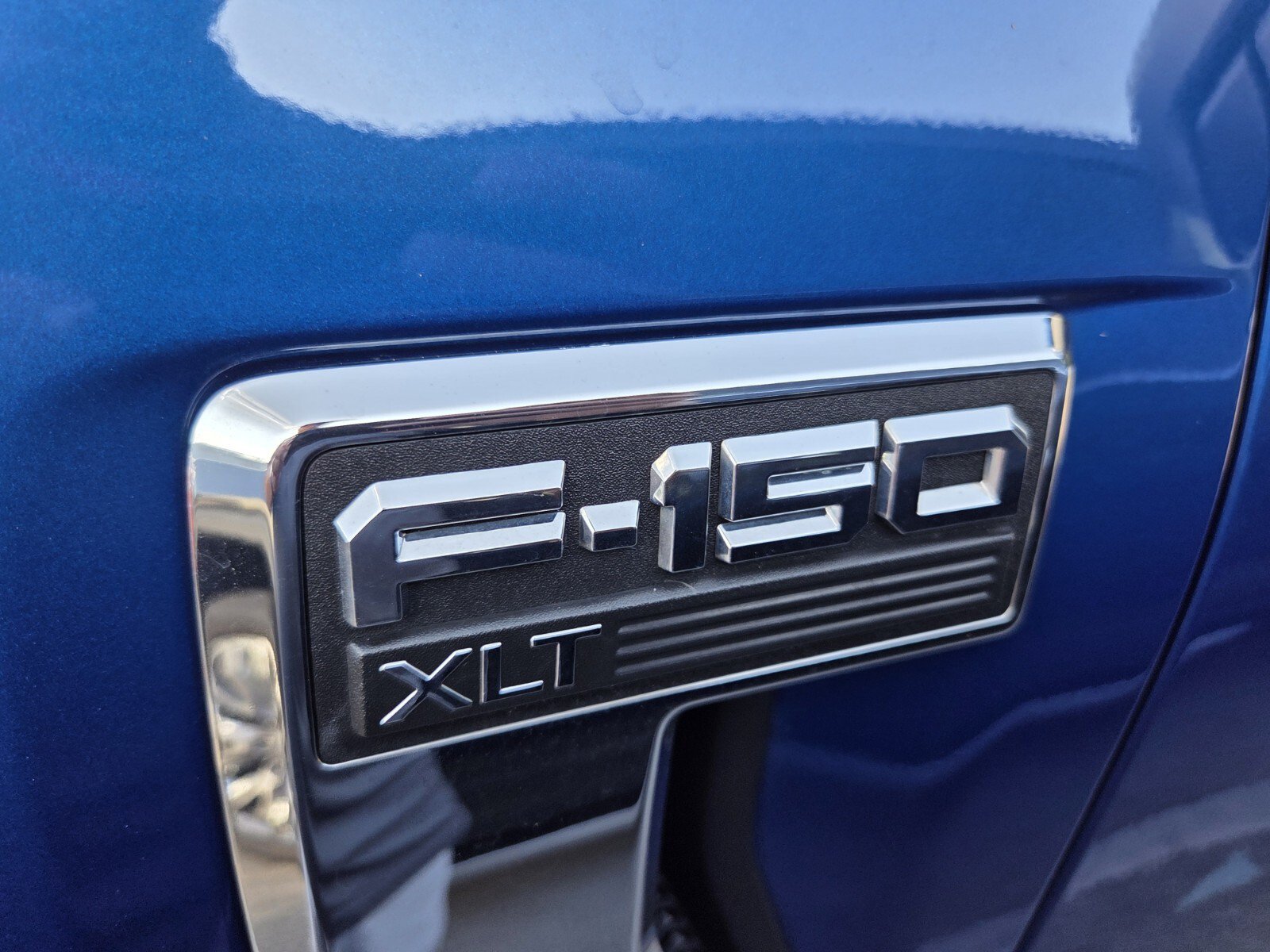 Used 2023 Ford F150 XLT w/ Equipment Group 301A Mid AWD/4WD image 4