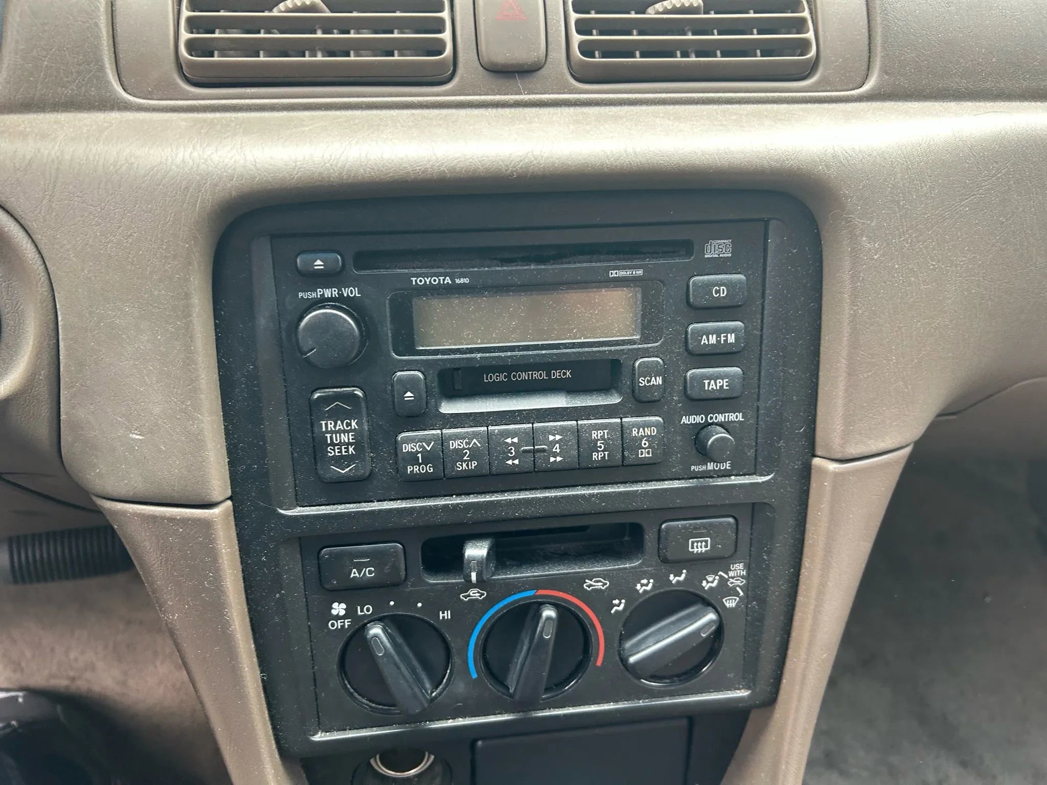 Used 1999 Toyota Camry LE image 13