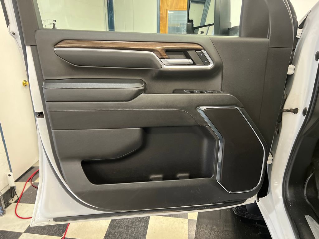 Used 2024 Chevrolet Silverado 2500 LT AWD/4WD image 42
