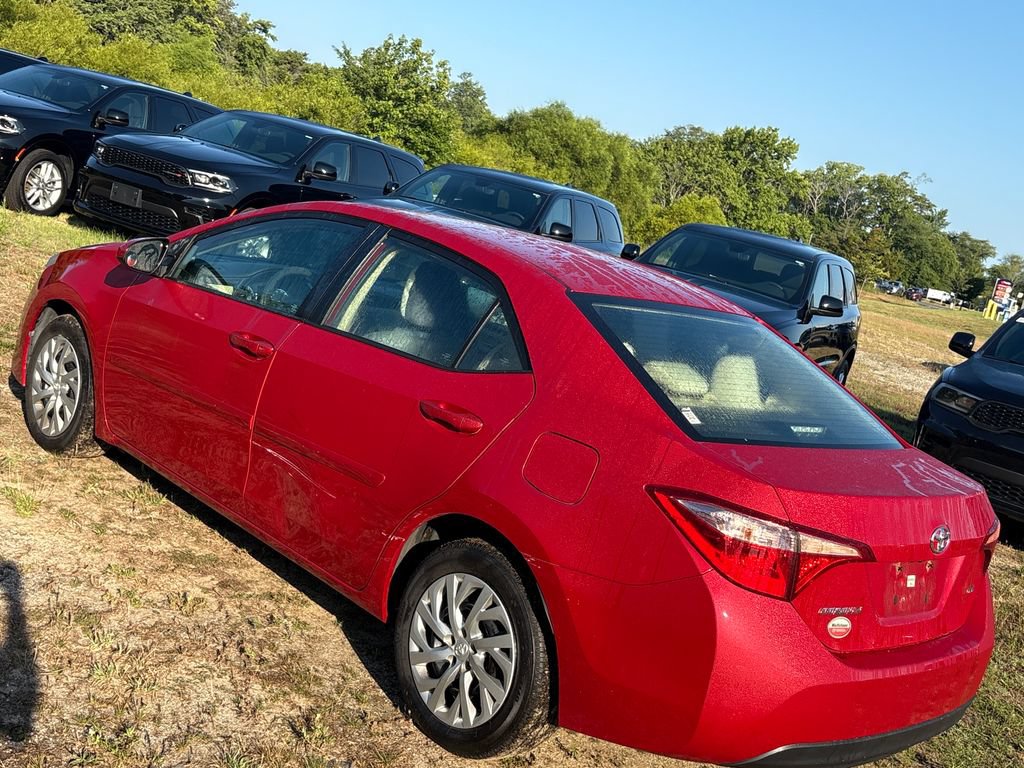 Used 2018 Toyota Corolla LE FWD image 6