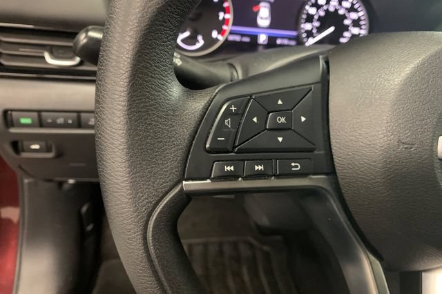Used 2024 Nissan Sentra SV FWD image 25