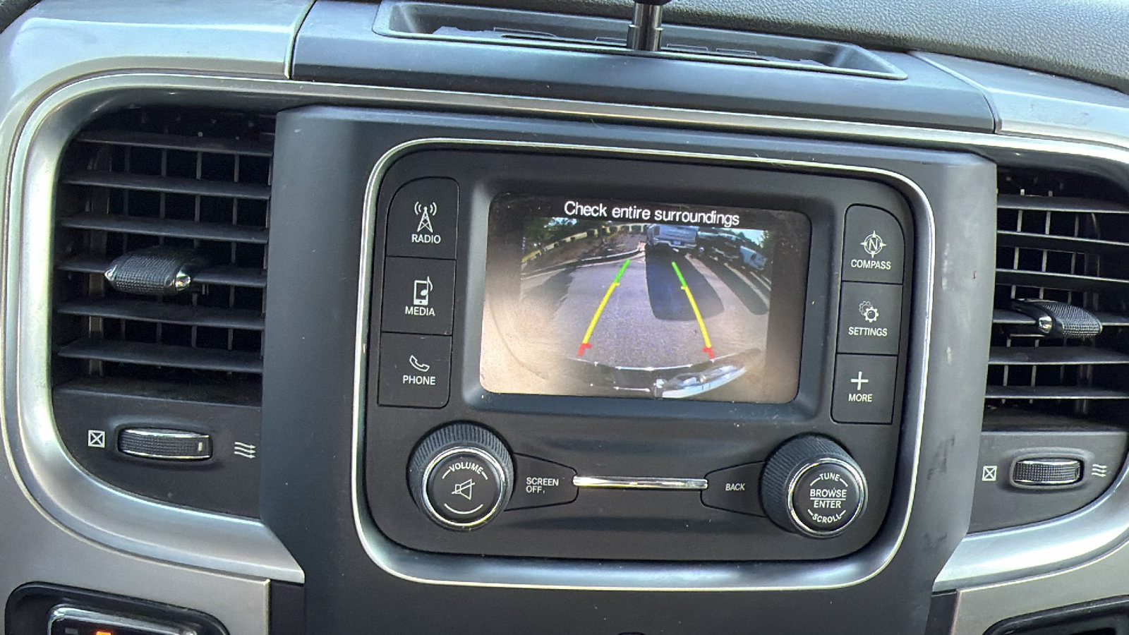 Used 2019 RAM 1500 Classic SLT RWD image 32