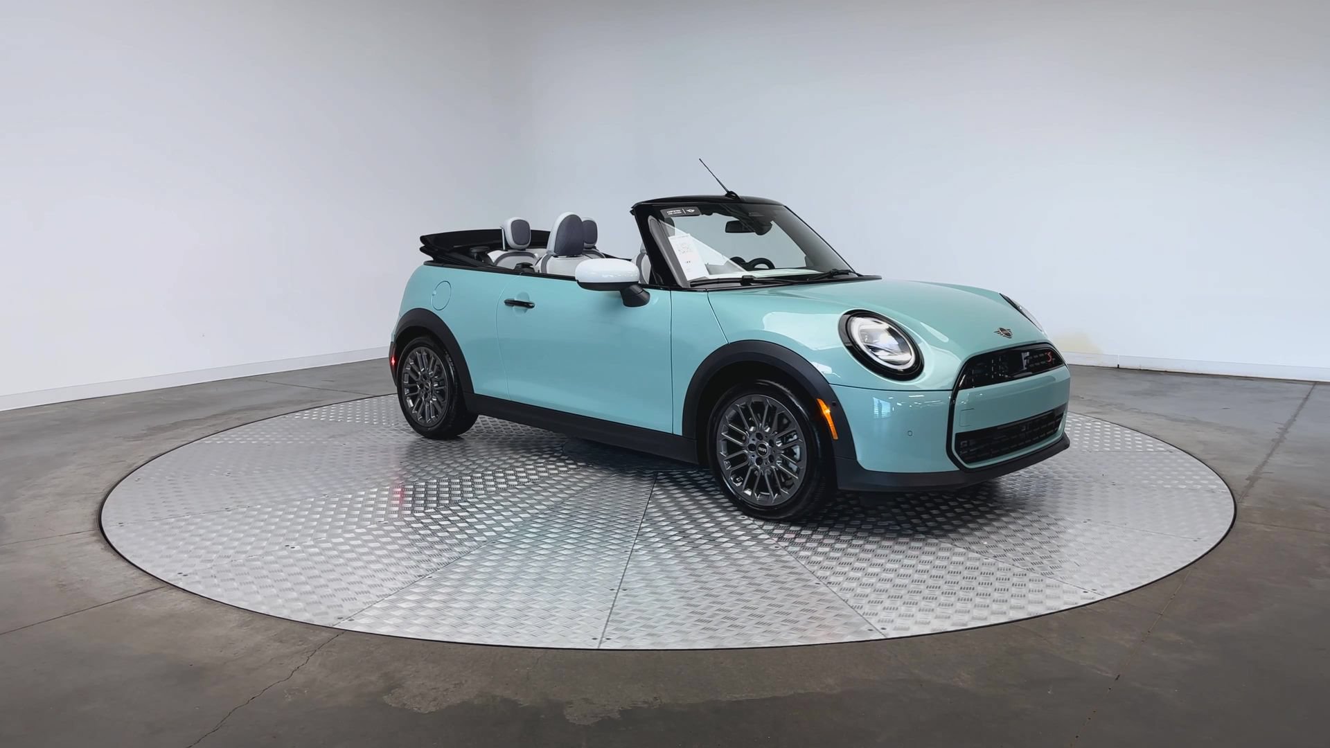 Used 2026 MINI Cooper S FWD image 2