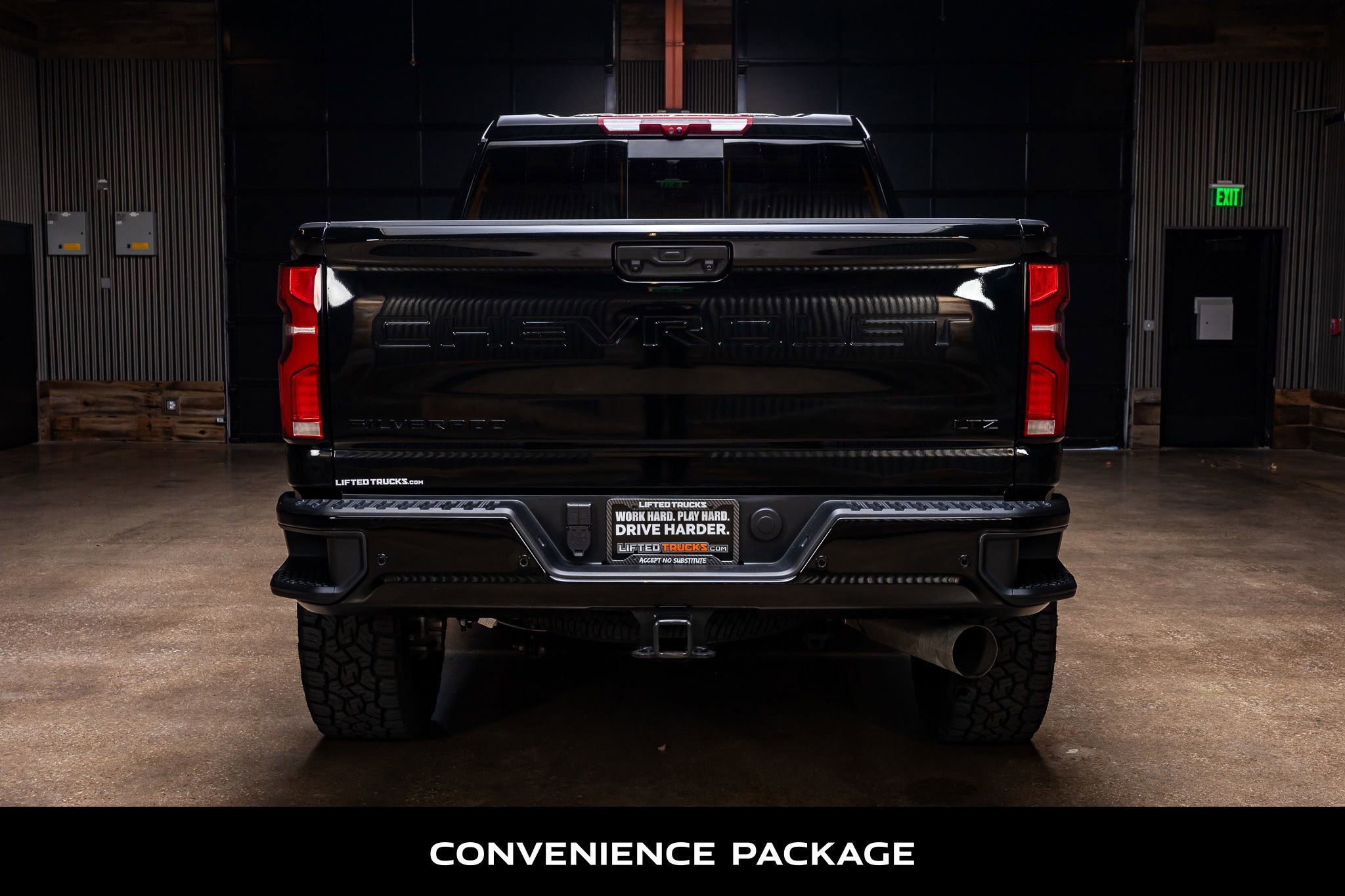 Used 2025 Chevrolet Silverado 2500 LTZ w/ LTZ Plus Package image 7