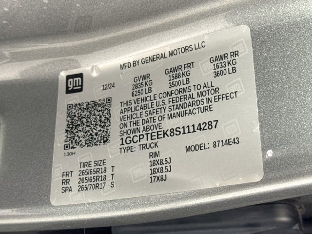 Used 2025 Chevrolet Colorado Trail Boss AWD/4WD image 31